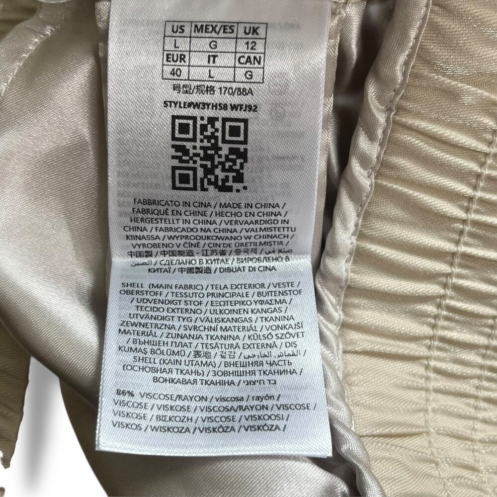 GUESS sleeveless Emma cropped satin bralette halter top NEW - Picture 13 of 13